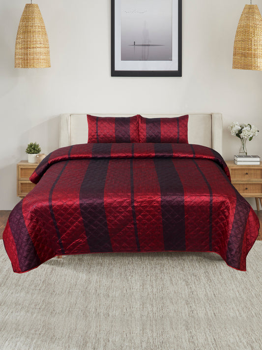 Premium Maroon Color Printed Reversible Quilted Double King Bed Cover Set - 3Pcs