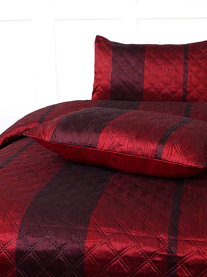 Red Cotton printed comforter reversible design