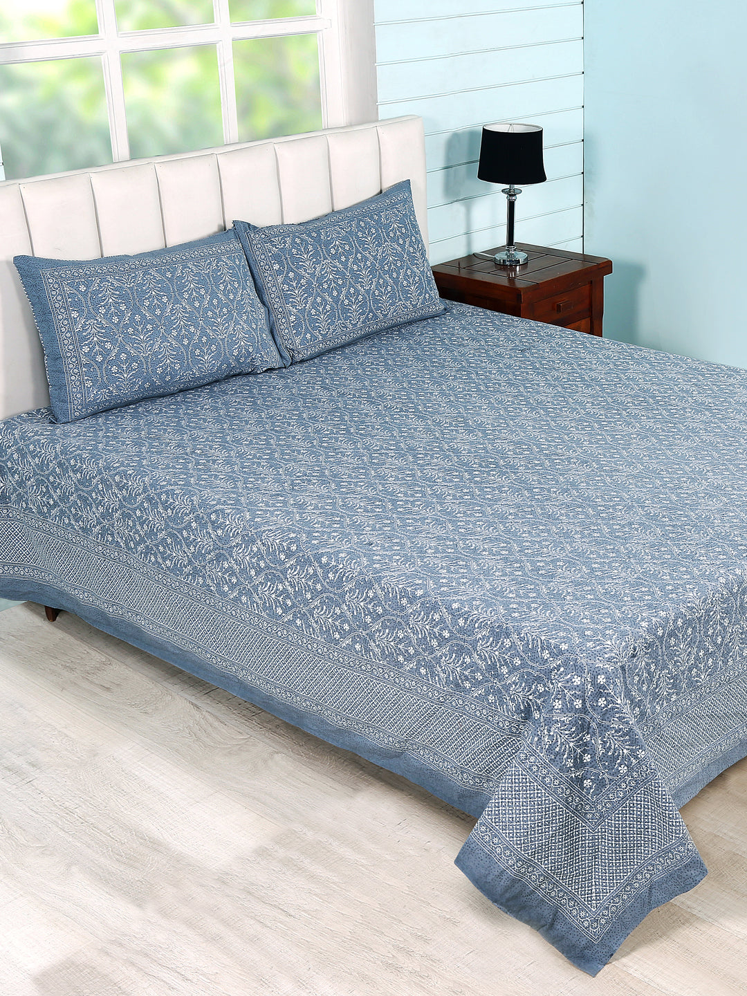 Bedsheets in Blue/White colour made with  Cotton Material , Bedding - 3 Pcs Set