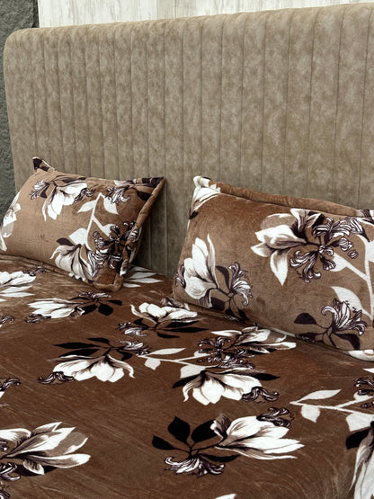 Soumya Brown Floral Warm Double Bedsheet with 2 pillow covers