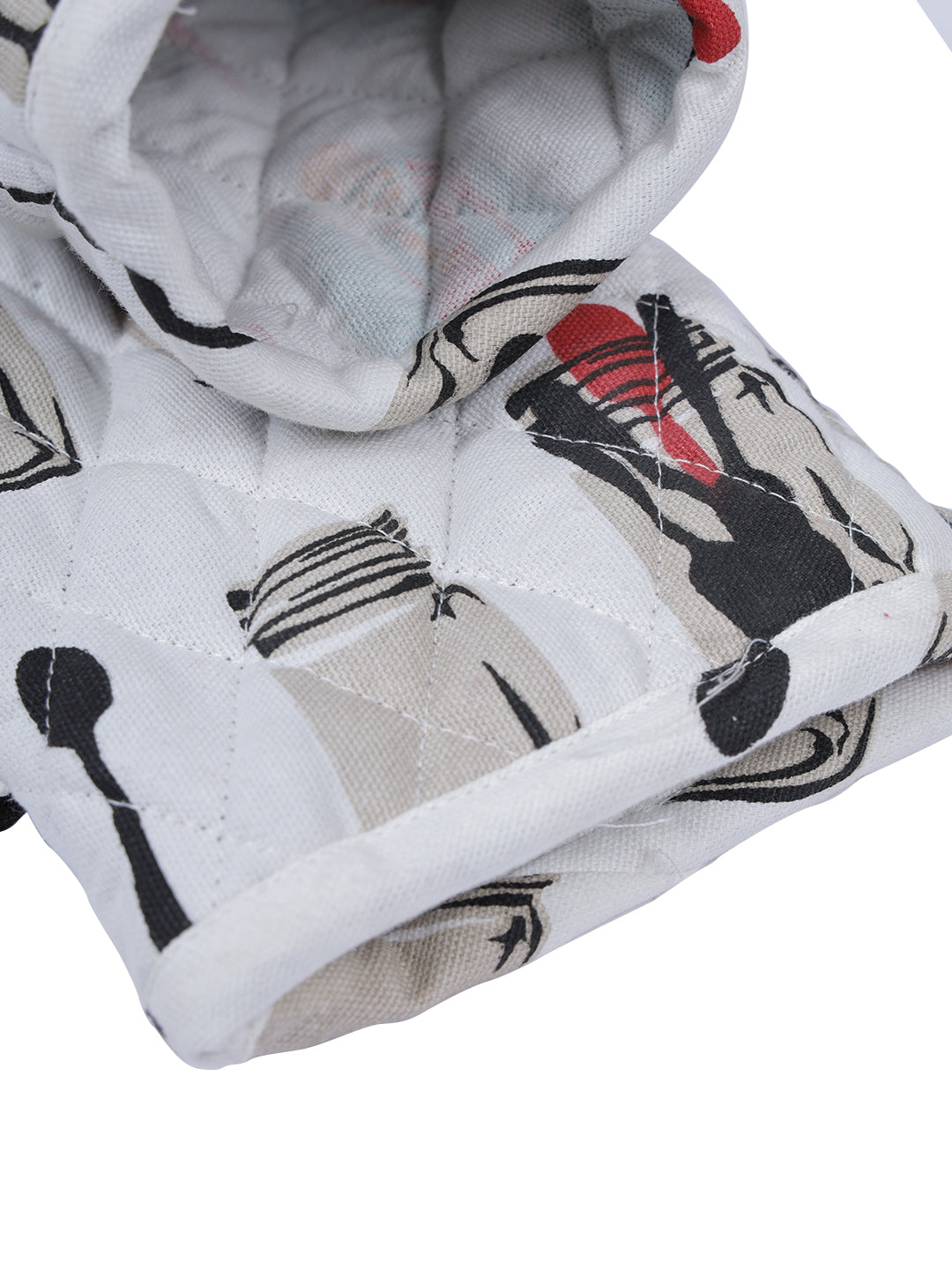 Set of 2 Quilted Heat Resistant Cotton Oven Gloves Black and White Color
