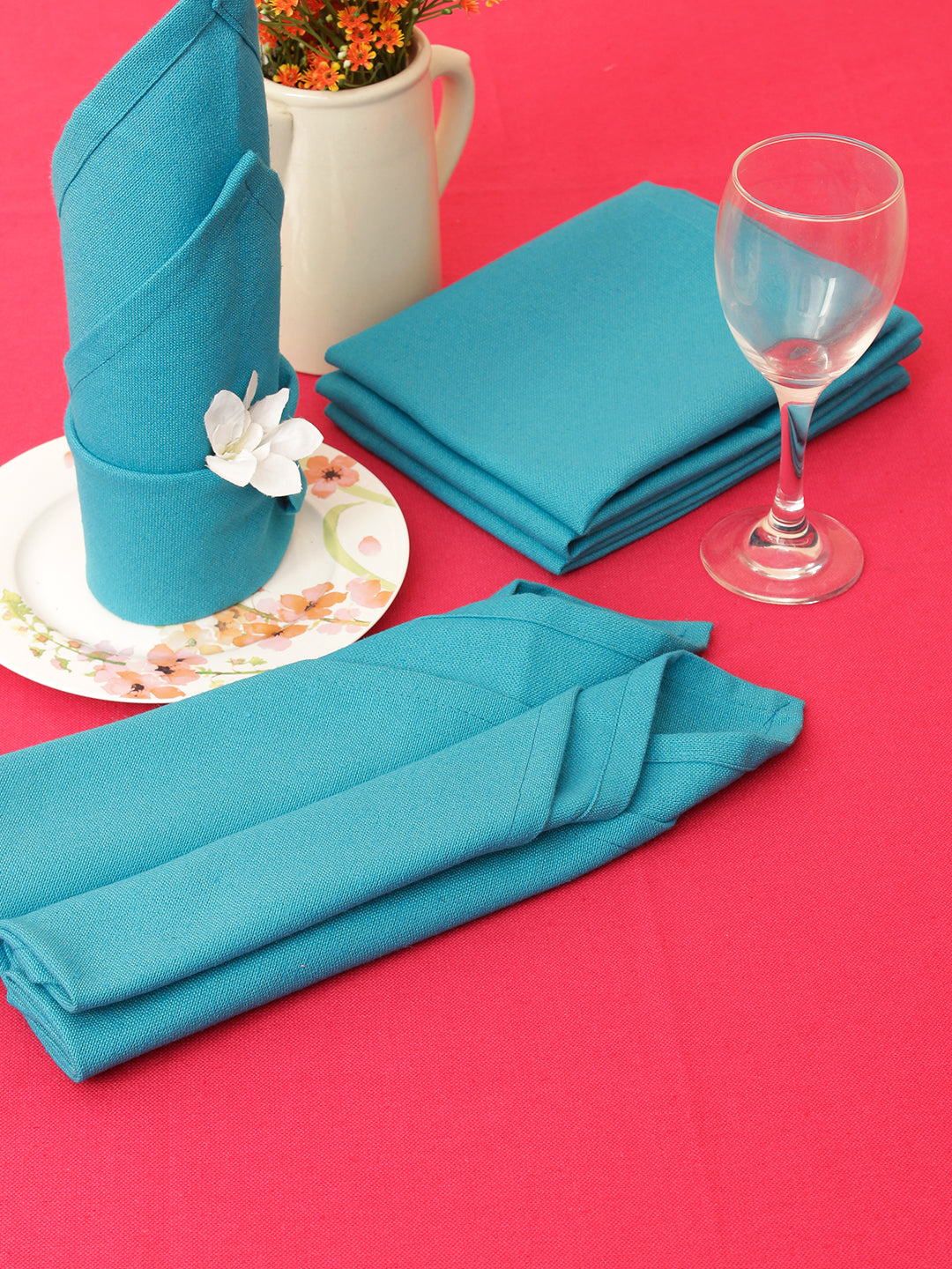Premium Cotton Solid 6 Seater Dinning Table Cover with 6 Napkin