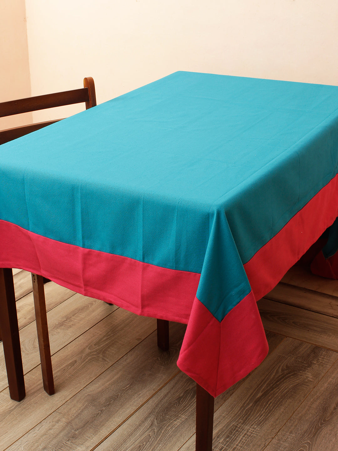 Premium Cotton Solid 6 Seater Dinning Table Cover with 6 pcs Napkins