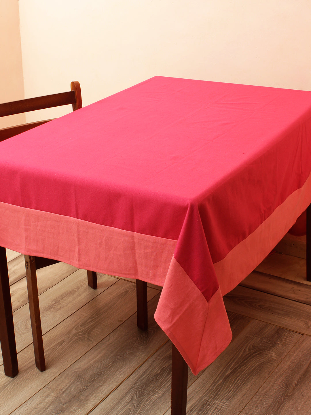 Premium Cotton Solid 6 Seater Dinning Table Cover with 6 Napkins