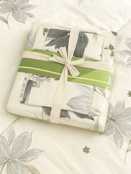 Floral Bliss – Premium Gift-Wrapped Bedsheet Set (3 Pc)