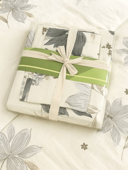 Floral Bliss – Premium Gift-Wrapped Bedsheet Set (3 Pc)